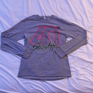 Light Grey SHOWSTOPPERS long sleeve tee shirt.